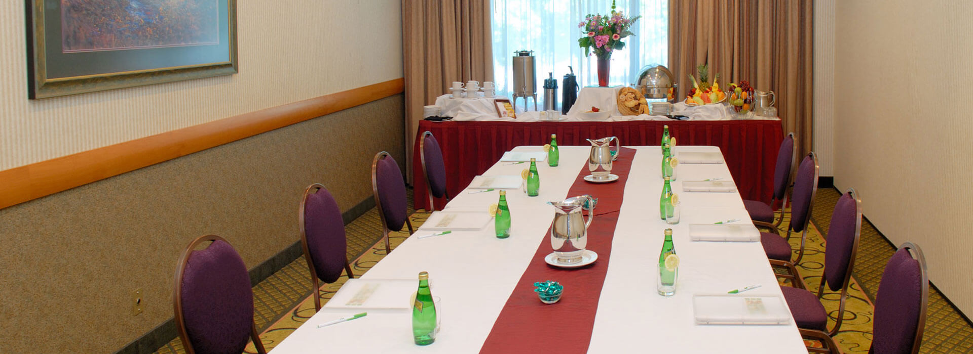 Meeting and conference room - Lillooet Room at Holiday Inn North Vancouver   